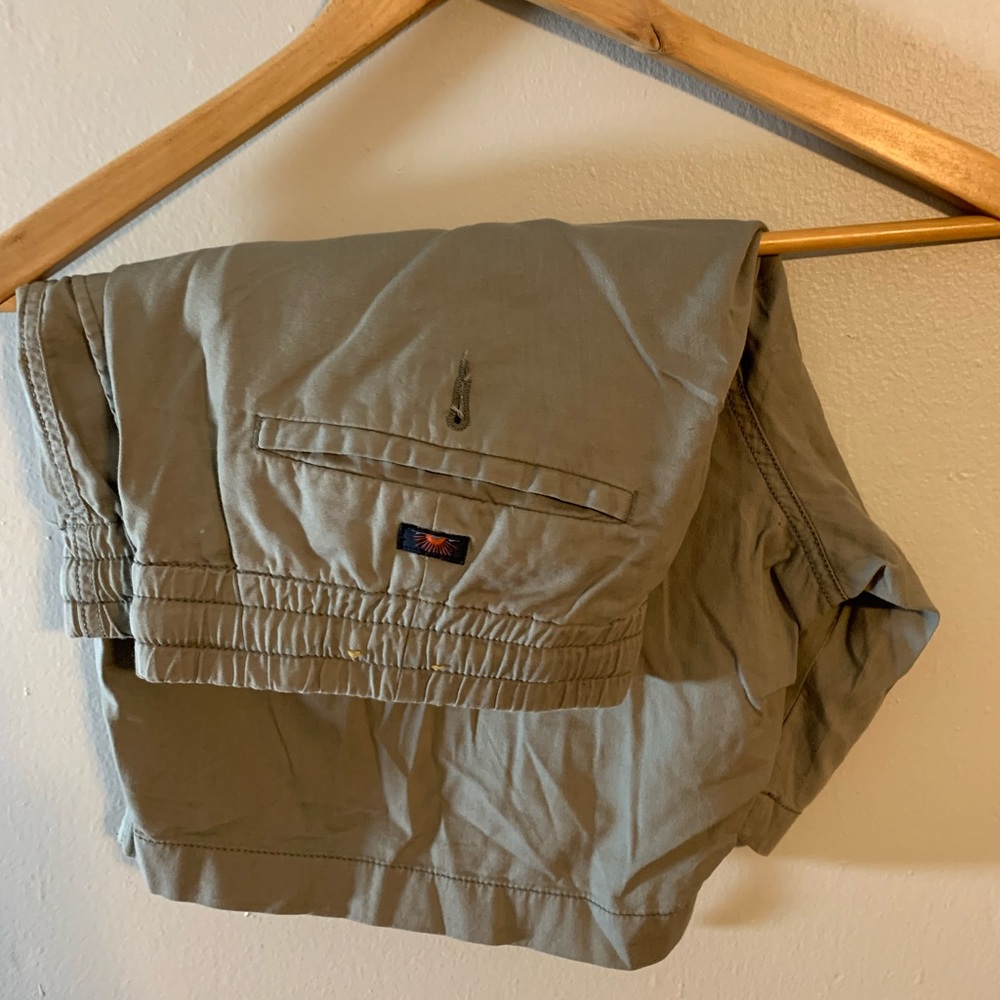 Faherty mens essential shorts size xxl.